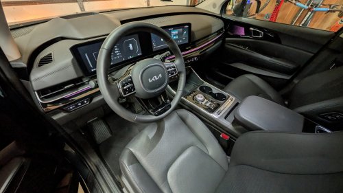 The 2026 Kia Carnival Hybrid Makes Most 3-Row SUVs Look Like Expensive Mistakes | Review