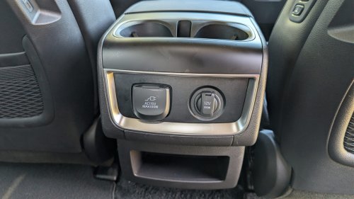 The 2026 Kia Carnival Hybrid Makes Most 3-Row SUVs Look Like Expensive Mistakes | Review