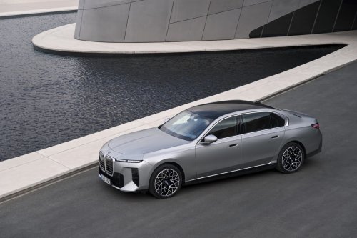 BMW’s 7-Series Facelift Hides A Blueprint For Every Older Model It Still Sells