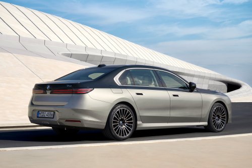 BMW’s 7-Series Facelift Hides A Blueprint For Every Older Model It Still Sells