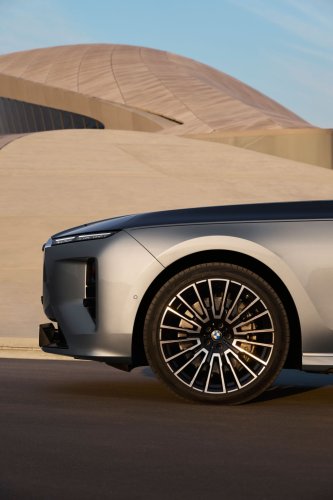 BMW’s 7-Series Facelift Hides A Blueprint For Every Older Model It Still Sells