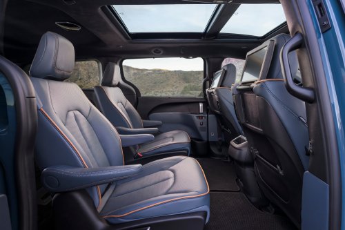 Chrysler Killed The Voyager And Pacifica Hybrid, And Now It’s Considering This