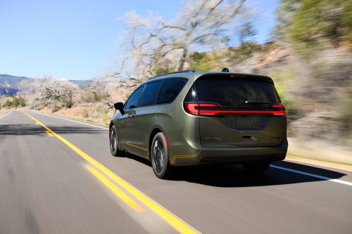 Chrysler Killed The Voyager And Pacifica Hybrid, And Now It’s Considering This