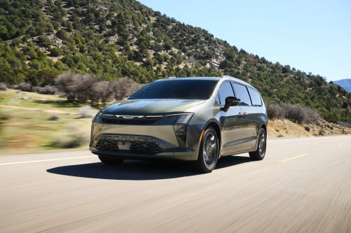 Chrysler Killed The Voyager And Pacifica Hybrid, And Now It’s Considering This