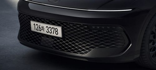 The $28K Flagship Hyundai Sedan Americans Called The Azera Closes In On Genesis