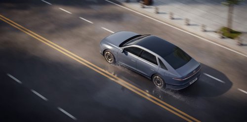 The $28K Flagship Hyundai Sedan Americans Called The Azera Closes In On Genesis