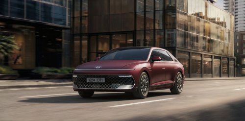 Hyundai, Hyundai Azera, Genesis, The $28K Flagship Hyundai Sedan Americans Called The Azera Closes In On Genesis
