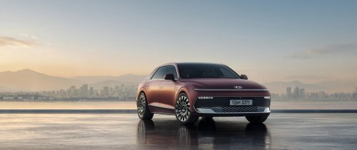 The $28K Flagship Hyundai Sedan Americans Called The Azera Closes In On Genesis