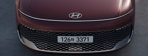 The $28K Flagship Hyundai Sedan Americans Called The Azera Closes In On Genesis