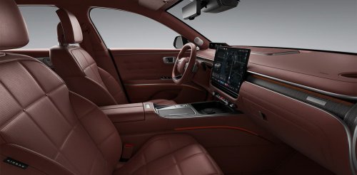 The $28K Flagship Hyundai Sedan Americans Called The Azera Closes In On Genesis