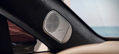 The $28K Flagship Hyundai Sedan Americans Called The Azera Closes In On Genesis