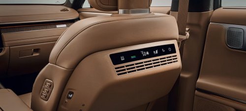 The $28K Flagship Hyundai Sedan Americans Called The Azera Closes In On Genesis