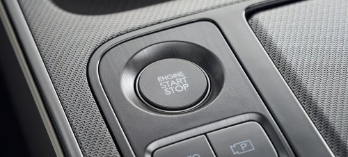 The $28K Flagship Hyundai Sedan Americans Called The Azera Closes In On Genesis