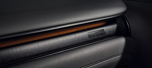 The $28K Flagship Hyundai Sedan Americans Called The Azera Closes In On Genesis