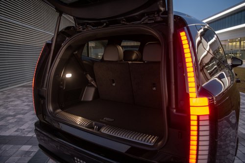 Hyundai’s $75K Ioniq 9 Calligraphy Just Got A Sibling That Makes It Look Like The Cheap One