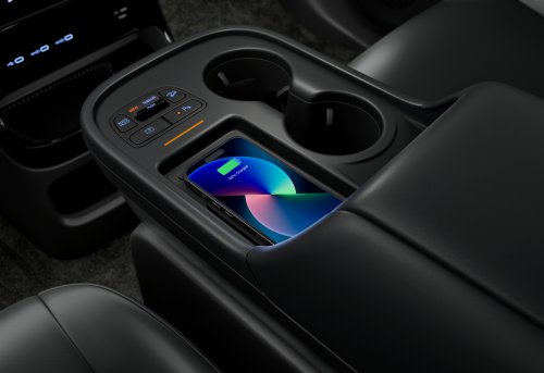 Hyundai’s $75K Ioniq 9 Calligraphy Just Got A Sibling That Makes It Look Like The Cheap One