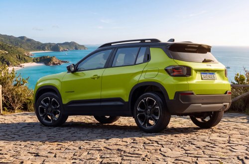 Jeep’s Facelifted Avenger Finally Catches Up To The Compass