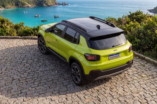 Jeep’s Facelifted Avenger Finally Catches Up To The Compass