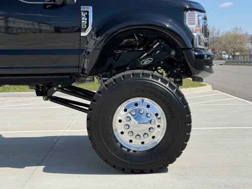 Six-Door Ford F-450 Looks Expensive. Its $1,038 Fuel Bill Agrees