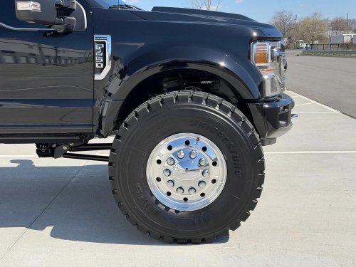 Six-Door Ford F-450 Looks Expensive. Its $1,038 Fuel Bill Agrees