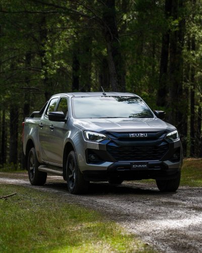 Isuzu’s 2026 D-Max Loses Every Spec Battle Against The Hilux And Ranger, And Buyers Don’t Care | Review