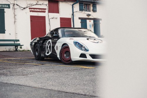 Zagato, Zagato’s One-Off AGTZ Twin Tail Looks Like A Le Mans Racer Designed By A Surf Brand