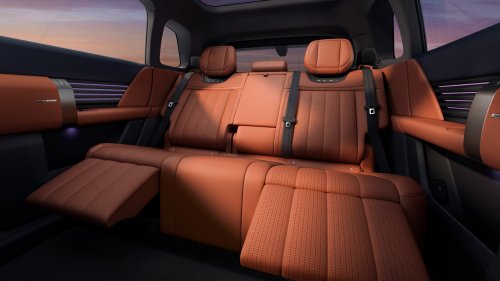 China Gets The AUDI EX7 With 671 HP And A 59-Inch Display, America Gets The Q7