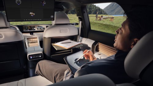 China Gets The AUDI EX7 With 671 HP And A 59-Inch Display, America Gets The Q7