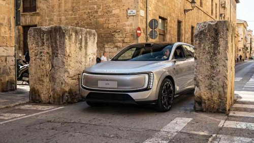 AUDI’s E7X Is Bigger Than A Q7 And Cheaper Than A Q3