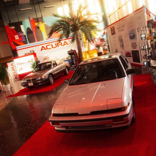 Acura’s 1980s Retro Dealership Is A Better Ad Than Anything It’s Running Now