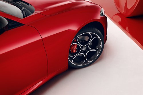 Alfa’s Aging Sedan And SUV Steal The Quadrifoglio’s Best Hardware