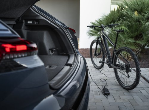 Audi Fixed The 2027 Q4 E-Tron’s Controls Everyone Complained About, Then Removed A Different Set