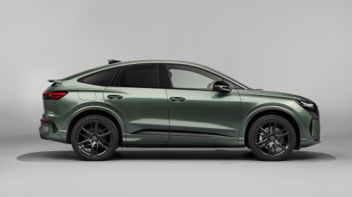 Audi Fixed The 2027 Q4 E-Tron’s Controls Everyone Complained About, Then Removed A Different Set