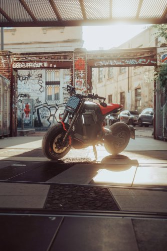 Brabus Wants BMW S 1000 RR Money For An Electric Bike With 31 HP