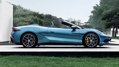 Denza Z Loses Its Top, Makes Maserati Lose Its Head