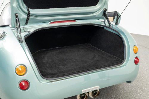 This Miata Looks More Like An Aston Martin Than Some Real Aston Martins Do