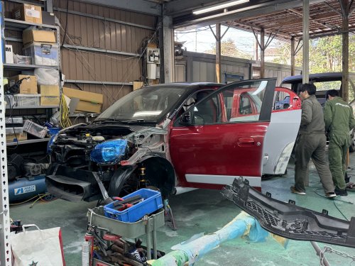 Hatano’s $8,500 Twingo Kit Delivers A 911 Dakar Look On A 90-HP City Car Budget