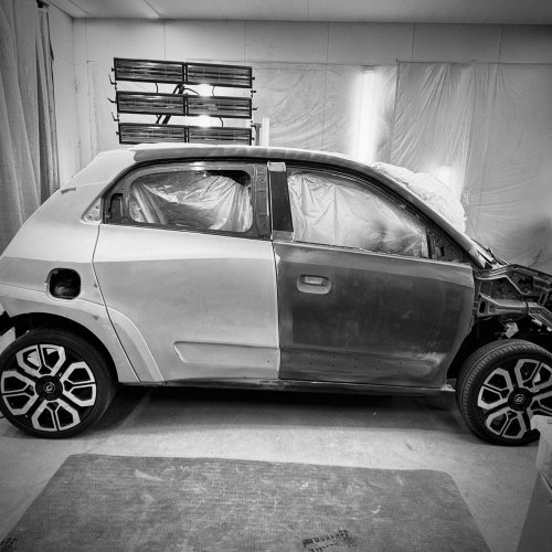 Hatano’s $8,500 Twingo Kit Delivers A 911 Dakar Look On A 90-HP City Car Budget