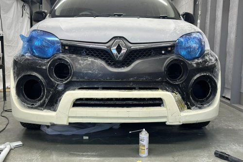 Hatano’s $8,500 Twingo Kit Delivers A 911 Dakar Look On A 90-HP City Car Budget
