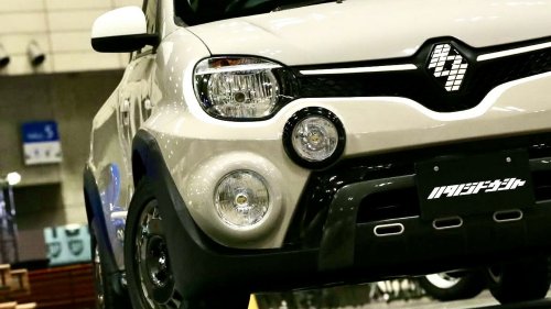 Hatano’s $8,500 Twingo Kit Delivers A 911 Dakar Look On A 90-HP City Car Budget