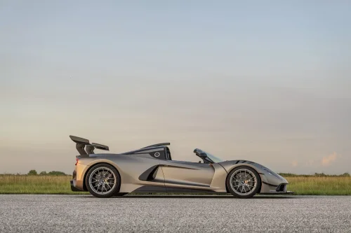 A 6-Speed Gated Manual In A 2,031-HP Hypercar Is Either Brilliant Engineering Or A Very Expensive Dare