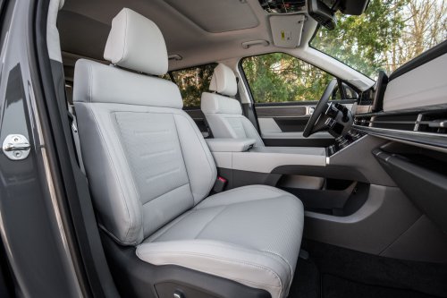 Hyundai | SEAT | Hyundai Fixed The Seat Belt Anchor On New Cars. Yours Might Still Be Broken