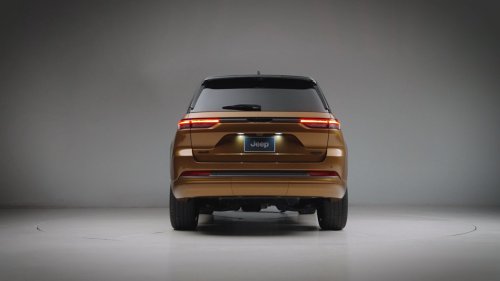 Jeep Is Bringing Back The Grand Cherokee Trailhawk, But Left Something Behind