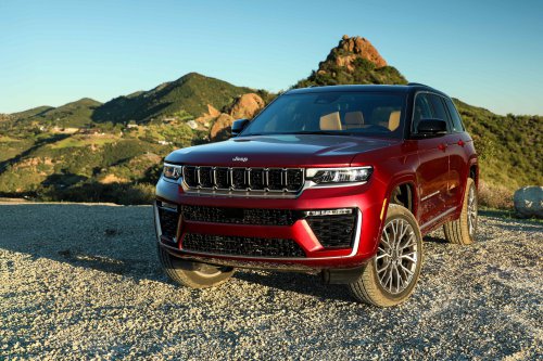 Jeep Is Bringing Back The Grand Cherokee Trailhawk, But Left Something Behind