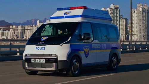 Crown Vics Chased Suspects On The Ground. Kia’s Police Van Chases Them From The Sky
