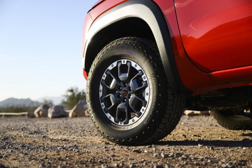 Nissan’s 2026 Frontier Pro-4X Costs Less Than A Loaded Tacoma And Doesn’t Feel Like It | Review