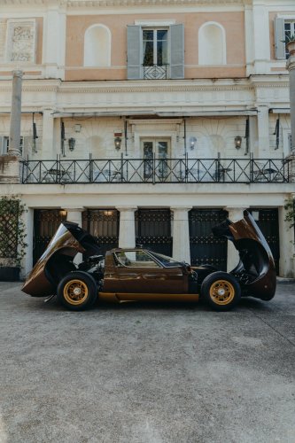 Lamborghini Spent Three Years Restoring A Miura In A Color That Shouldn’t Work, And It Does