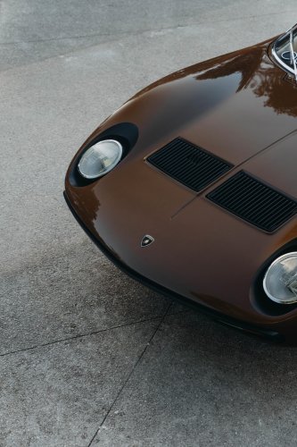 Lamborghini, Lamborghini Spent Three Years Restoring A Miura In A Color That Shouldn’t Work, And It Does