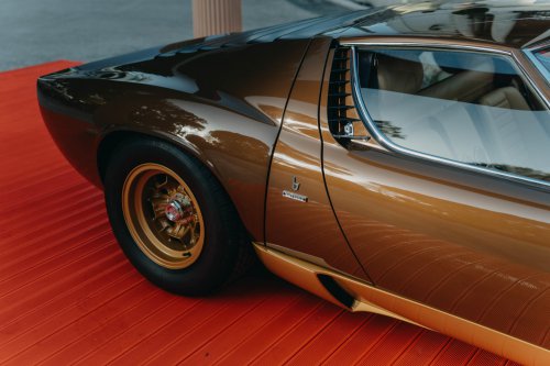Lamborghini Spent Three Years Restoring A Miura In A Color That Shouldn’t Work, And It Does