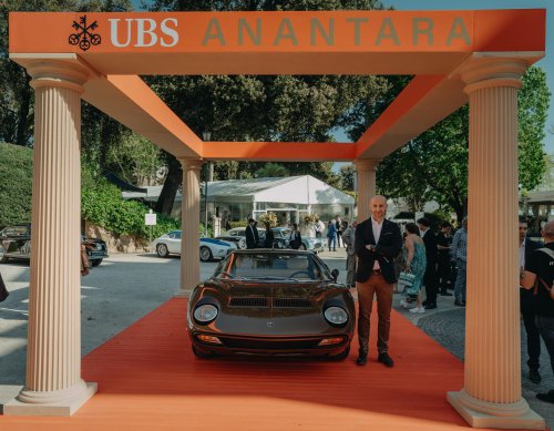 Lamborghini Spent Three Years Restoring A Miura In A Color That Shouldn’t Work, And It Does